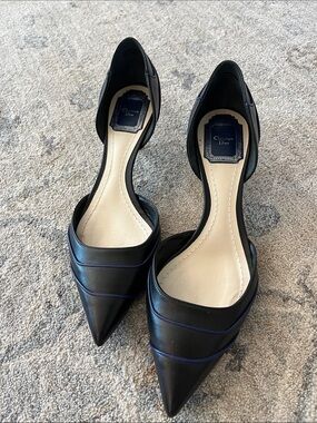 Dior Black Pointed D'Orsay Kitten Heels with Navy Trim. Great condition.